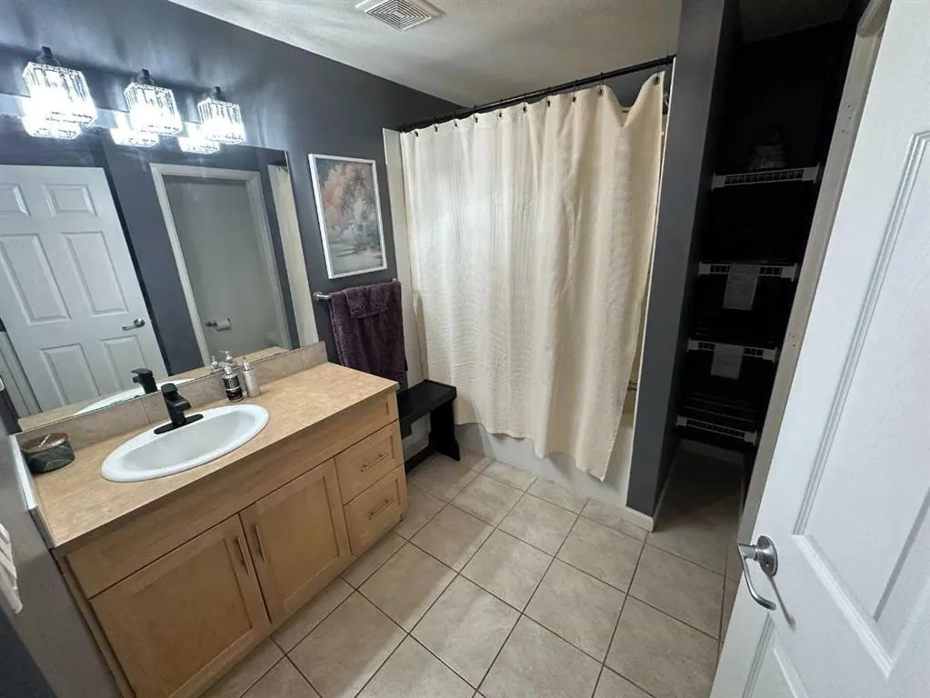 5040 53 Street, ##116
