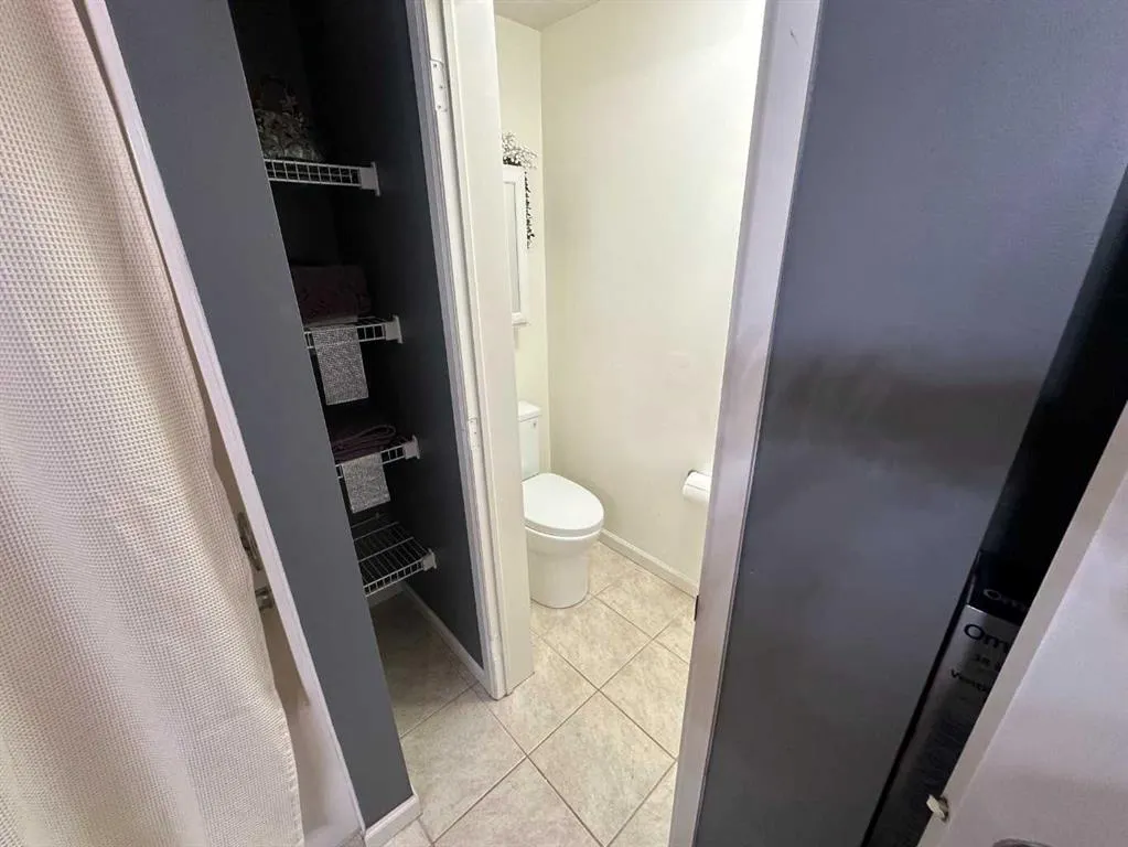 5040 53 Street, ##116