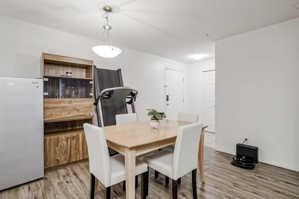 505 Railway Street W, #1306