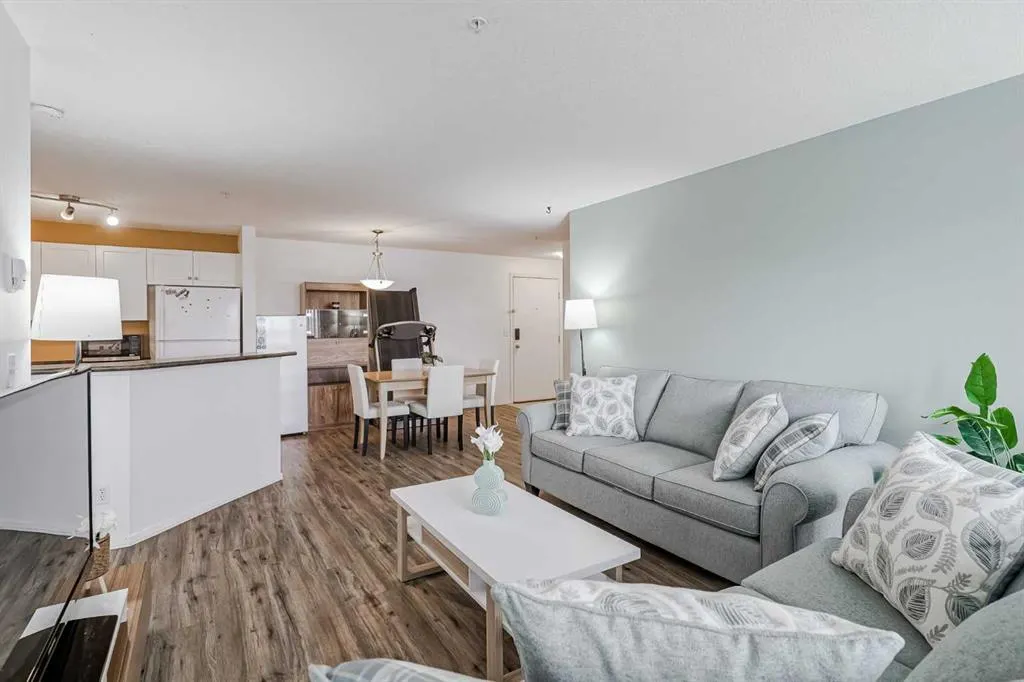 505 Railway Street W, #1306
