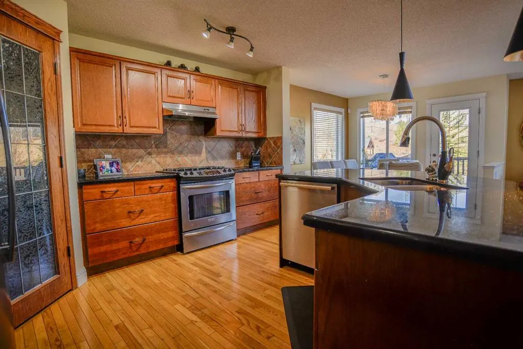 53 Tuscany Valley Hill NW