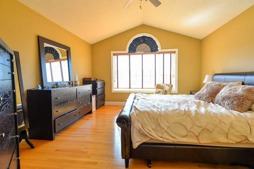 53 Tuscany Valley Hill NW