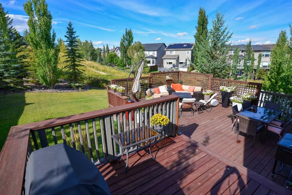53 Tuscany Valley Hill NW