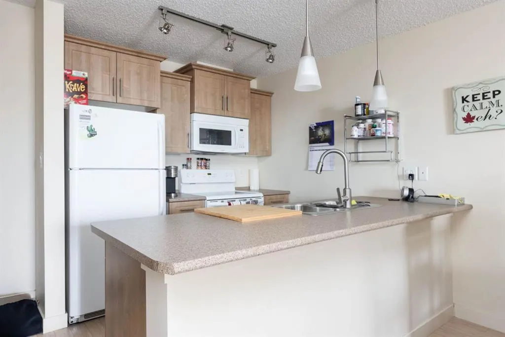 204 Sparrow Hawk Drive, #2201