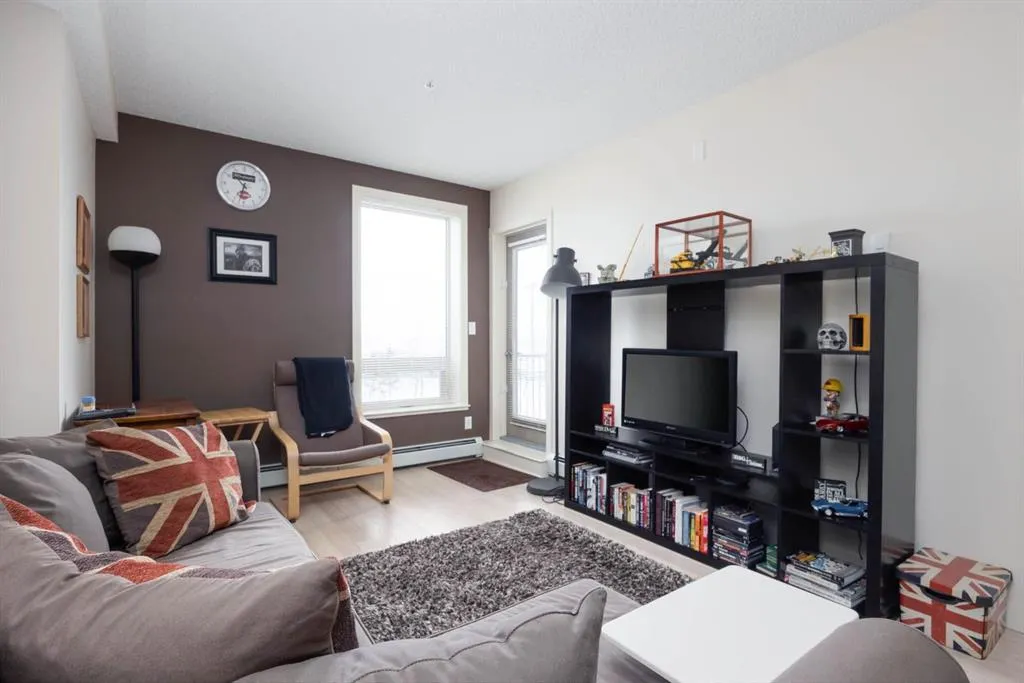 204 Sparrow Hawk Drive, #2201