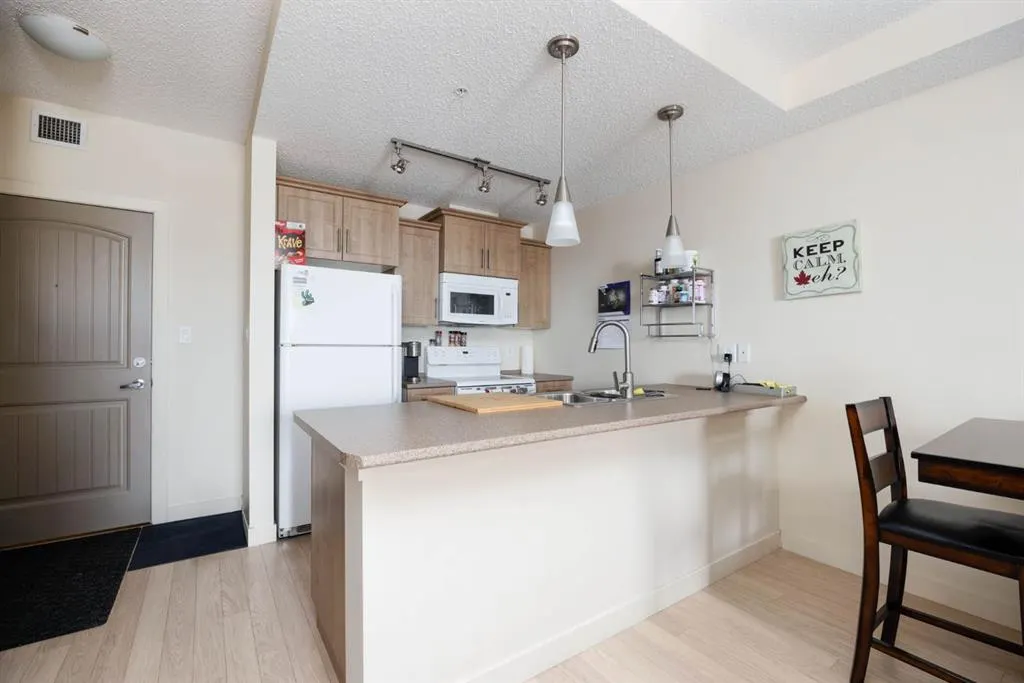 204 Sparrow Hawk Drive, #2201