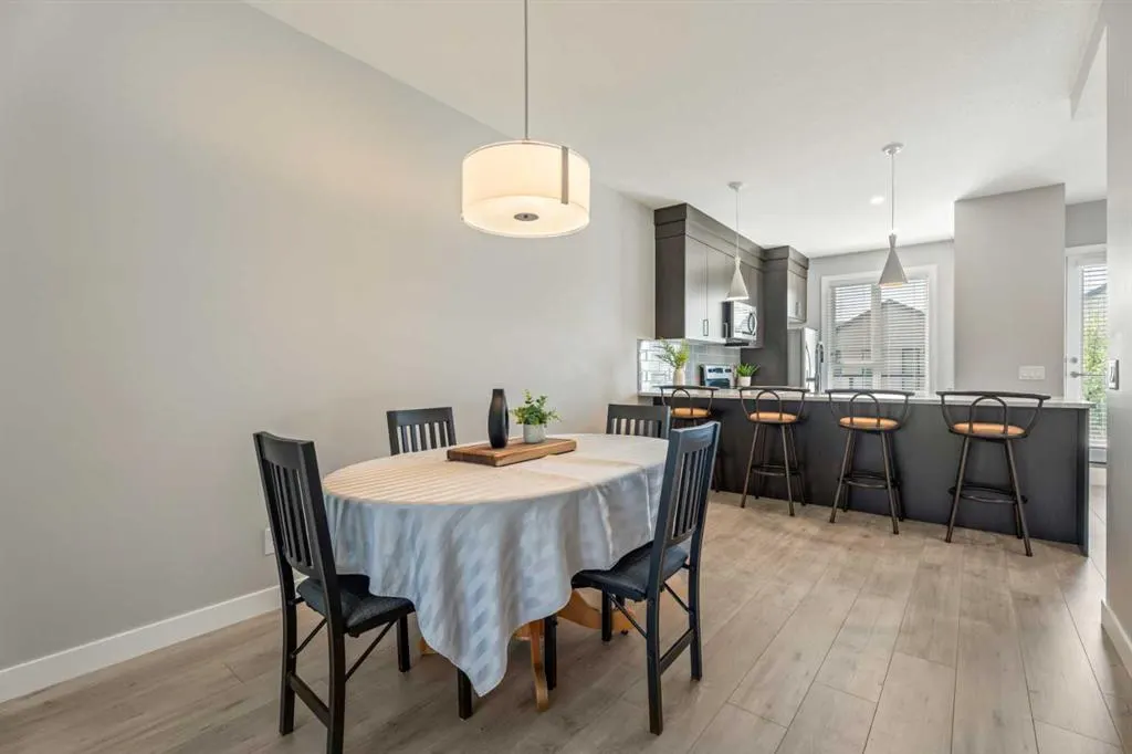 508 Drake Landing Wynd