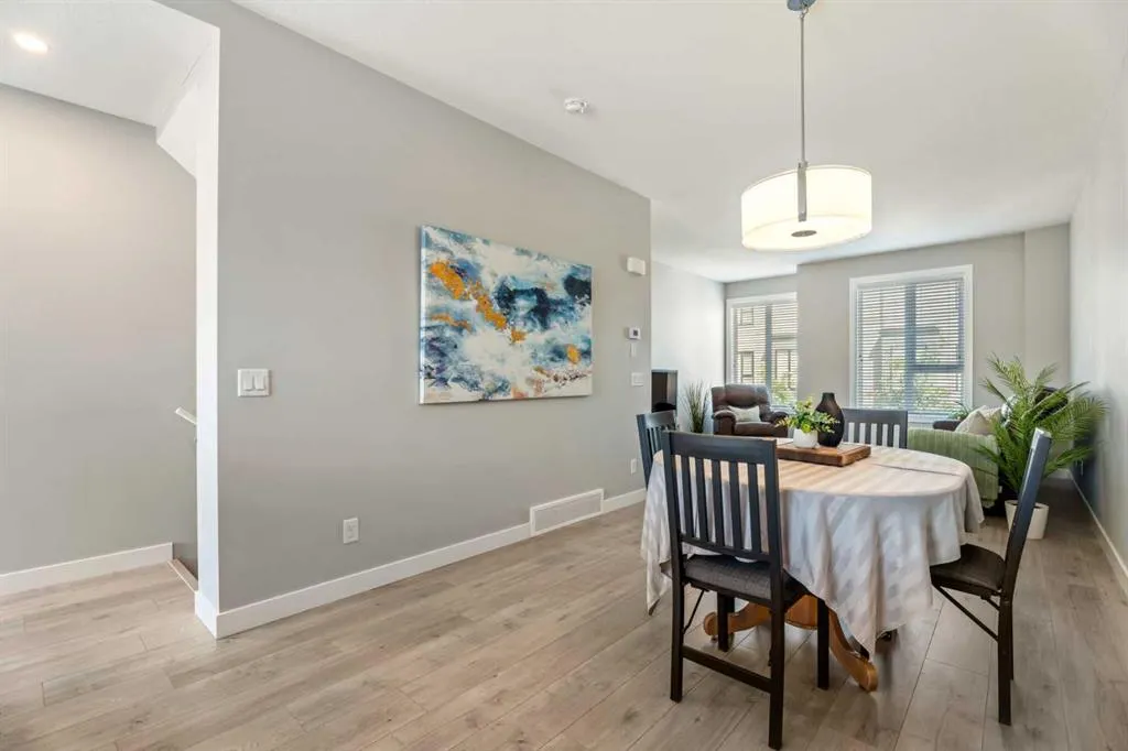 508 Drake Landing Wynd