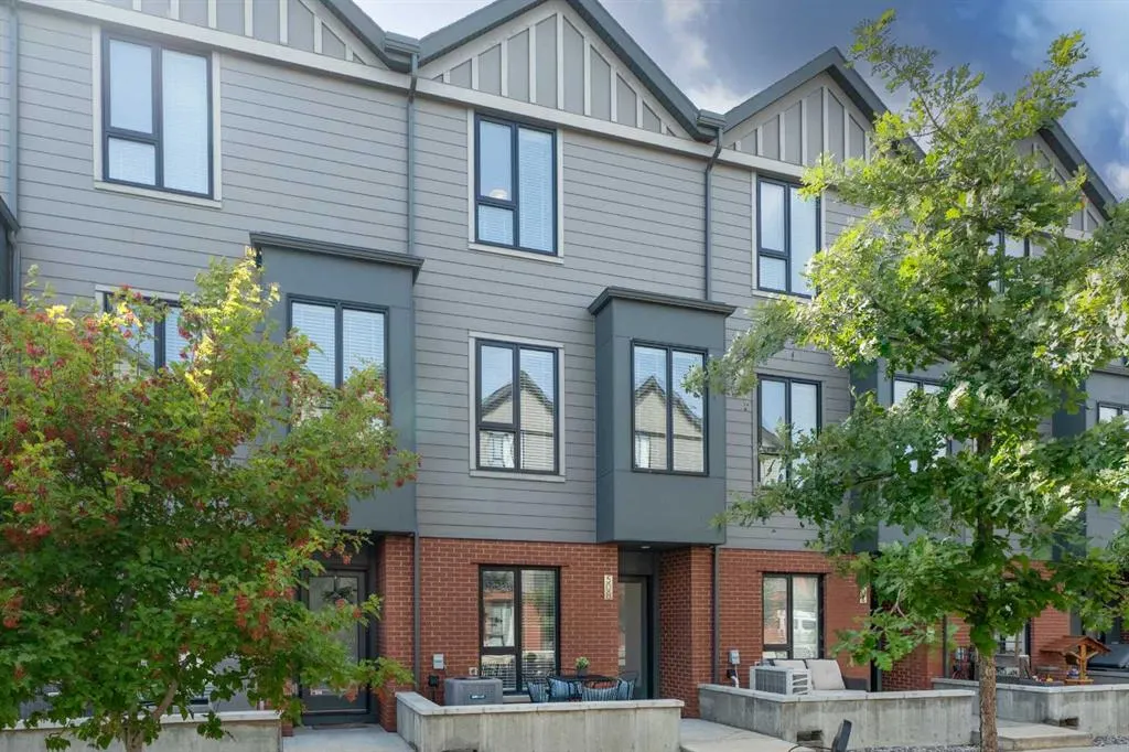 508 Drake Landing Wynd