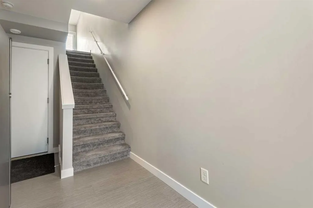 508 Drake Landing Wynd