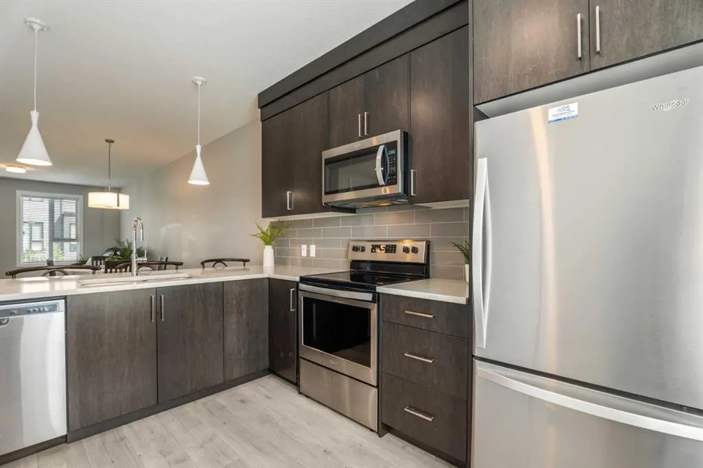 508 Drake Landing Wynd