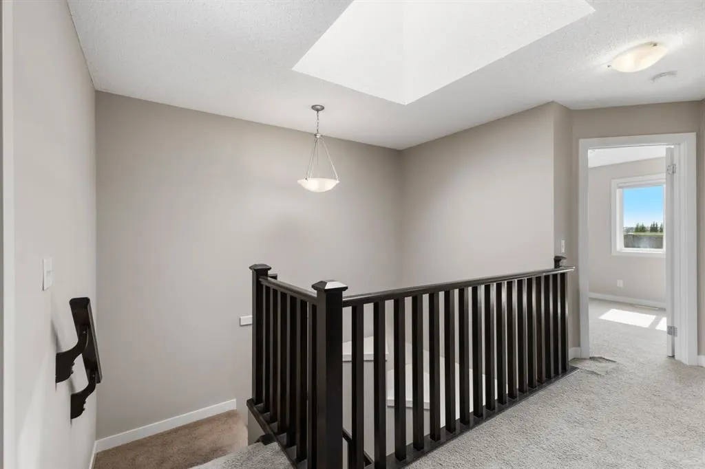 235 Auburn Bay Heights SE