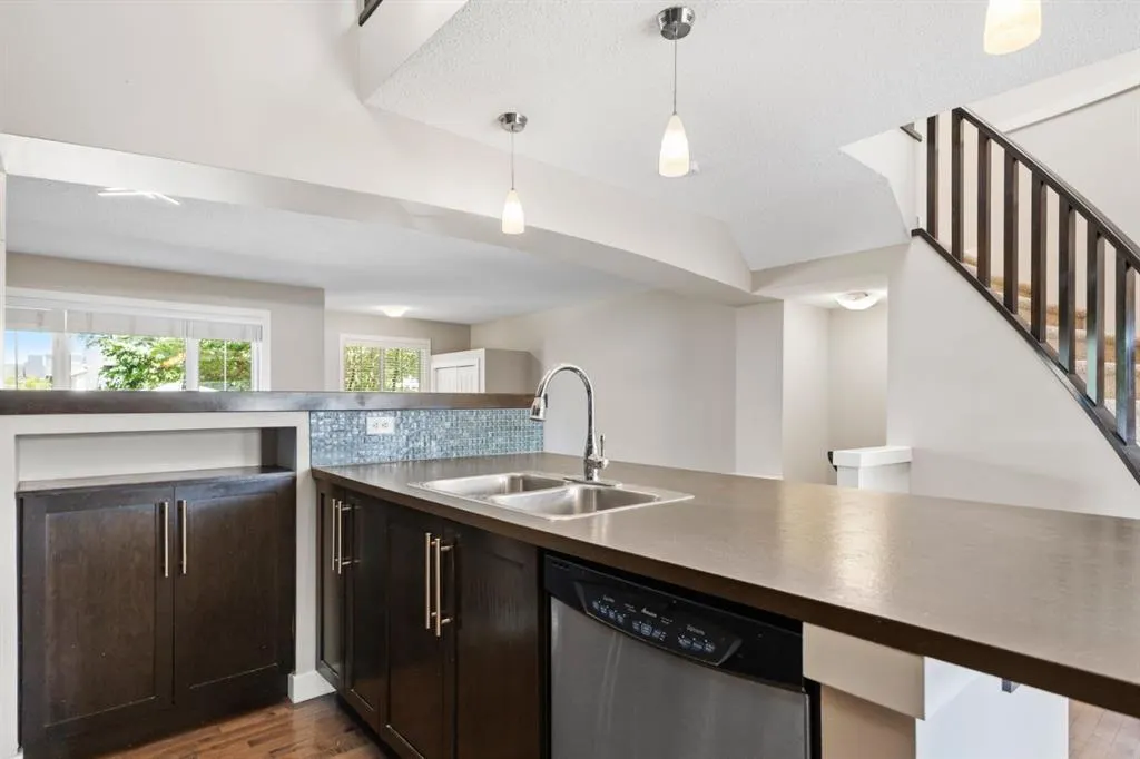 235 Auburn Bay Heights SE