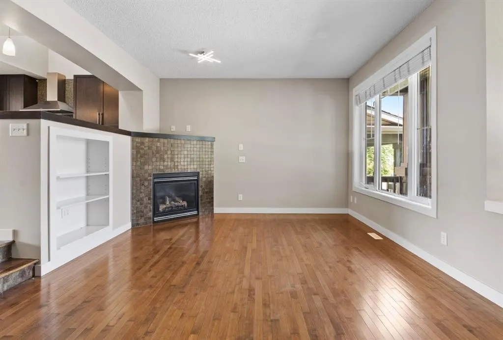 235 Auburn Bay Heights SE