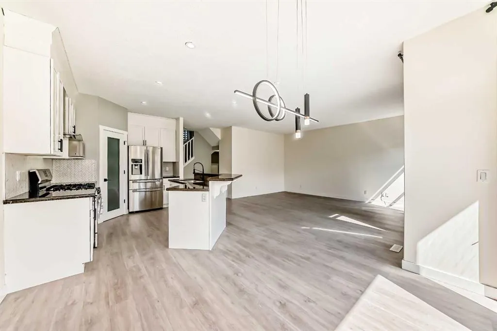 301 Brightonstone Green SE