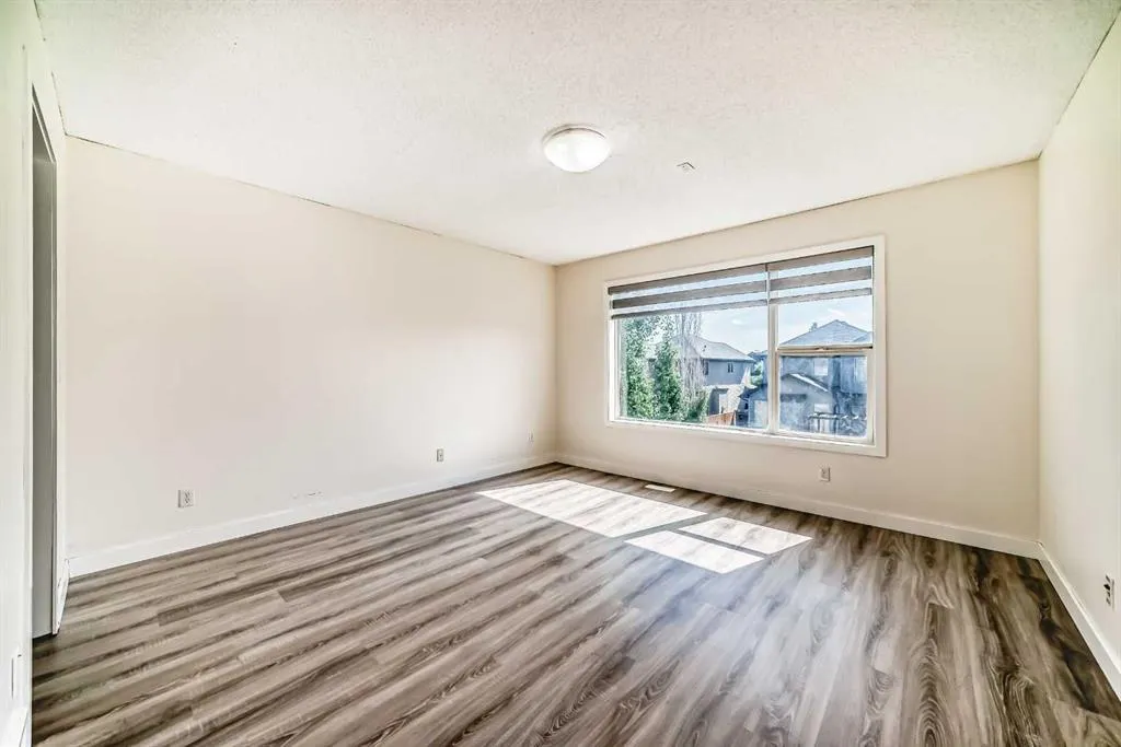 301 Brightonstone Green SE