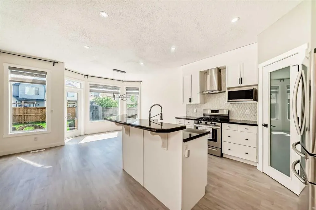 301 Brightonstone Green SE