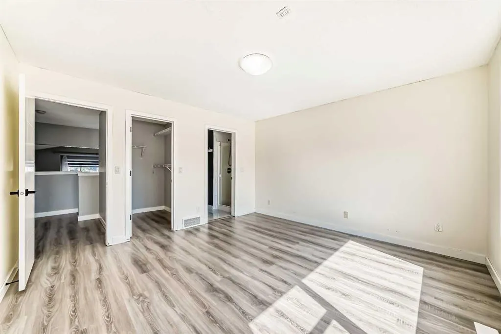 301 Brightonstone Green SE