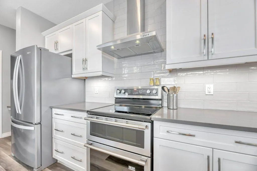 108 Evanston Hill NW