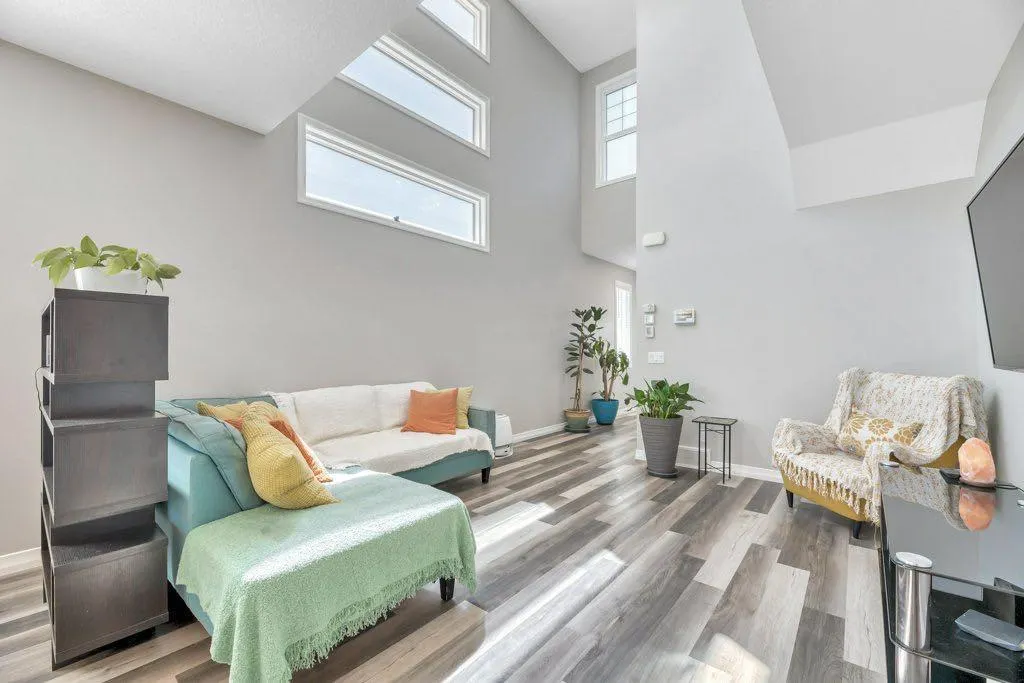 108 Evanston Hill NW