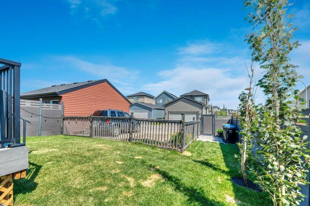 108 Evanston Hill NW