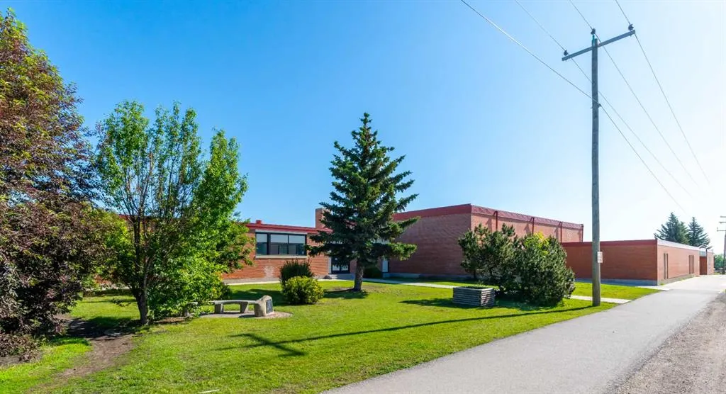 1001A Highway 2A