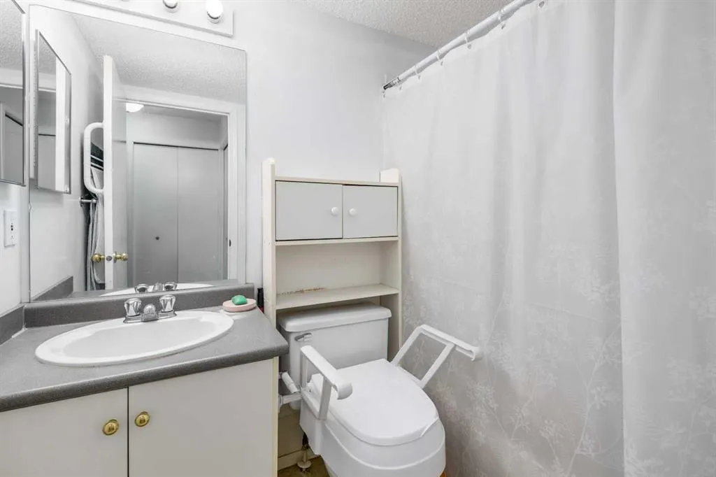6224 17 Avenue SE, #2210