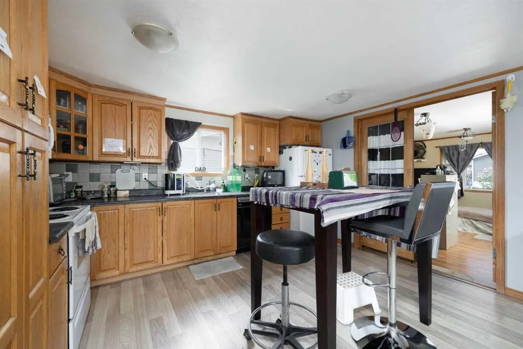 216 Grenfell Crescent
