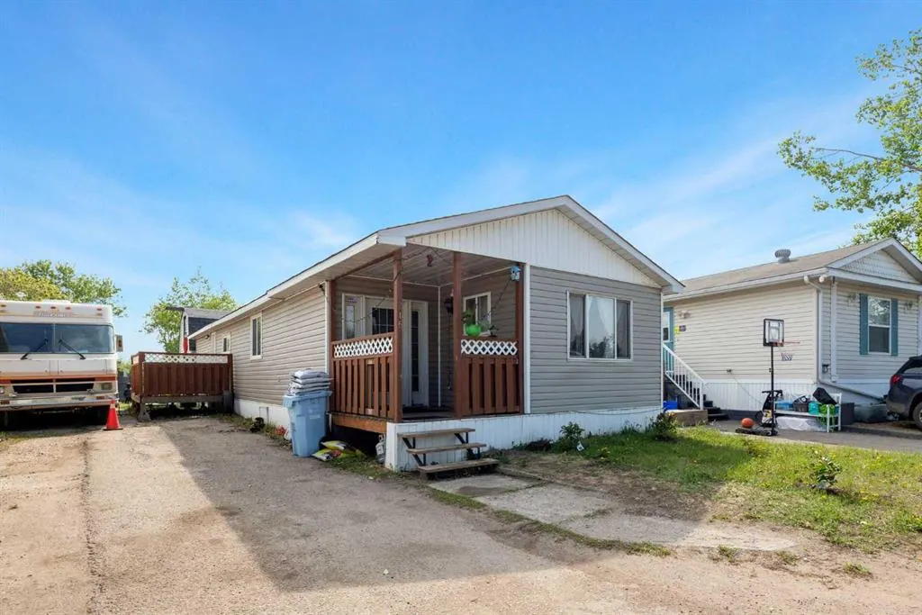 216 Grenfell Crescent