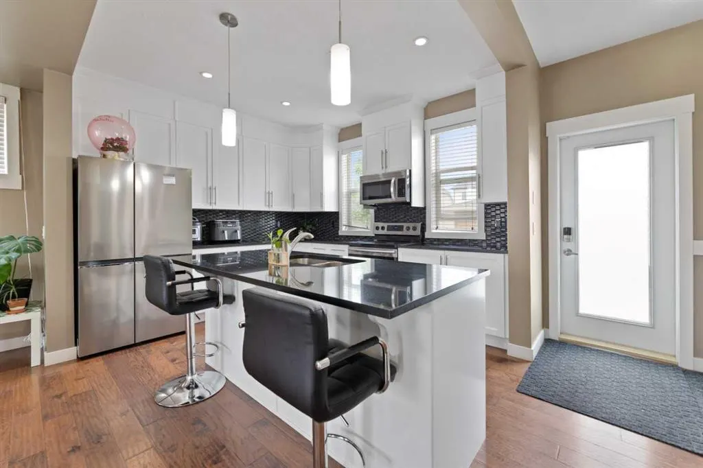 145 Rainbow Falls Glen