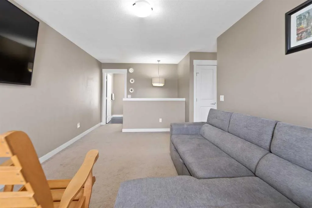 145 Rainbow Falls Glen