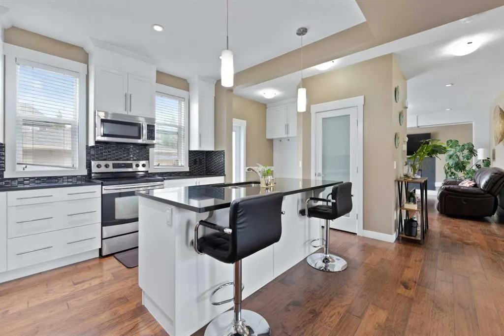145 Rainbow Falls Glen