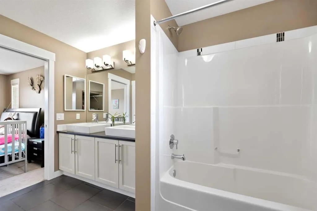 145 Rainbow Falls Glen