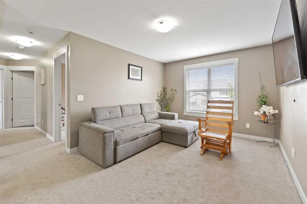 145 Rainbow Falls Glen
