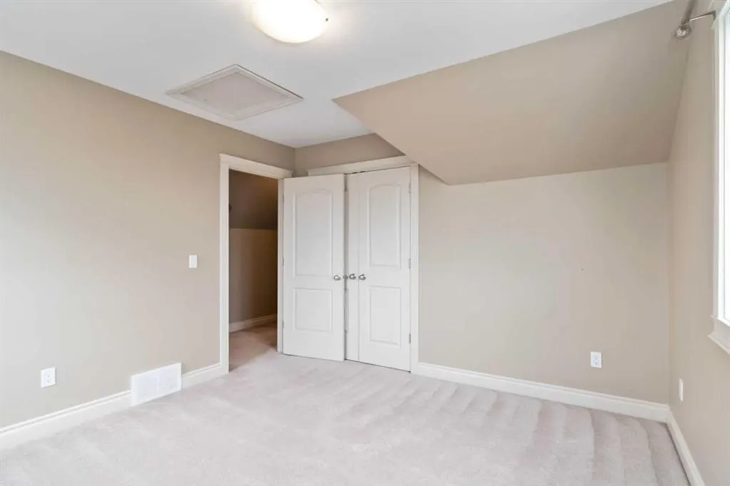117 Coniker Crescent