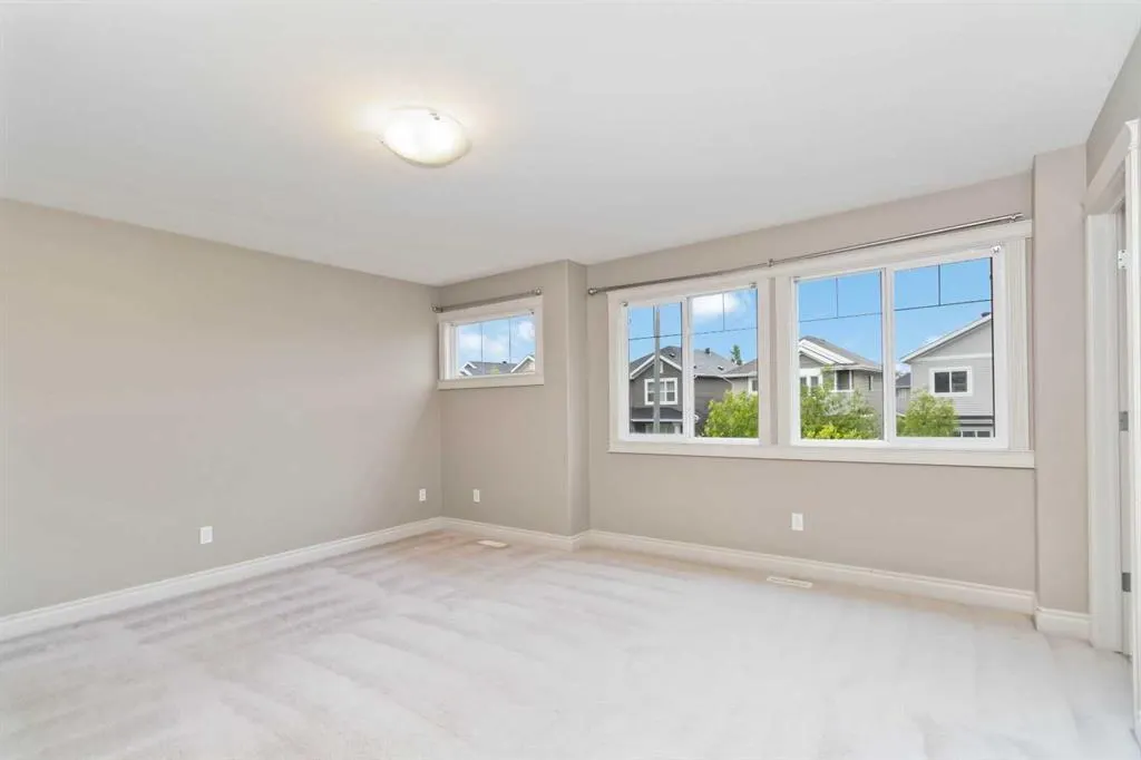 117 Coniker Crescent
