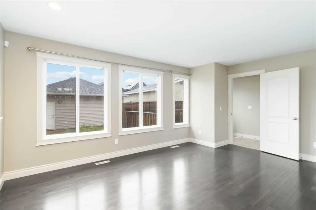 117 Coniker Crescent