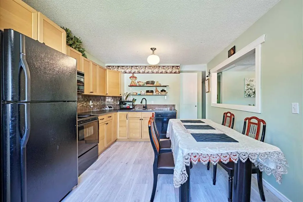 47 Doverglen Crescent SE