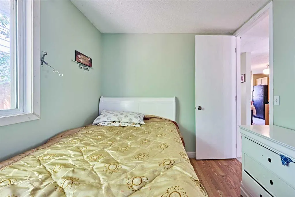 47 Doverglen Crescent SE