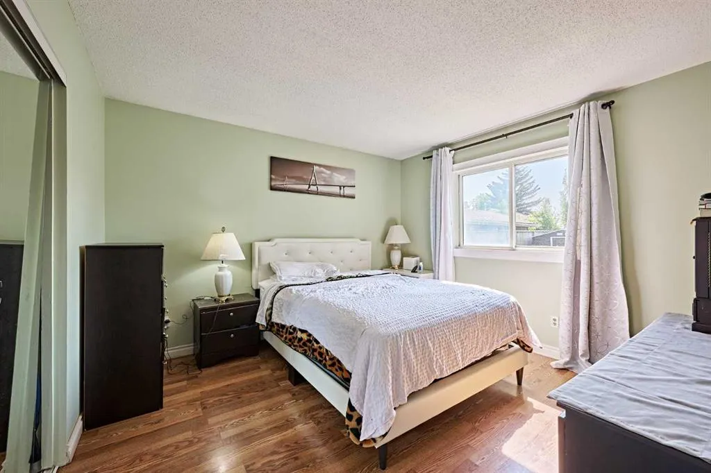 47 Doverglen Crescent SE