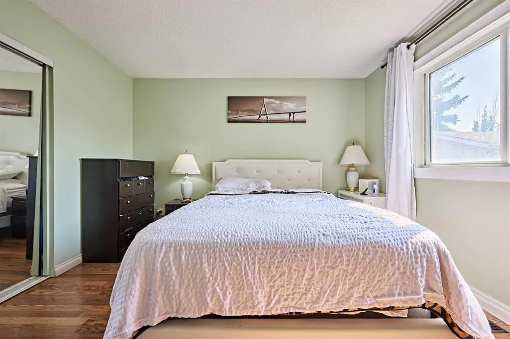 47 Doverglen Crescent SE