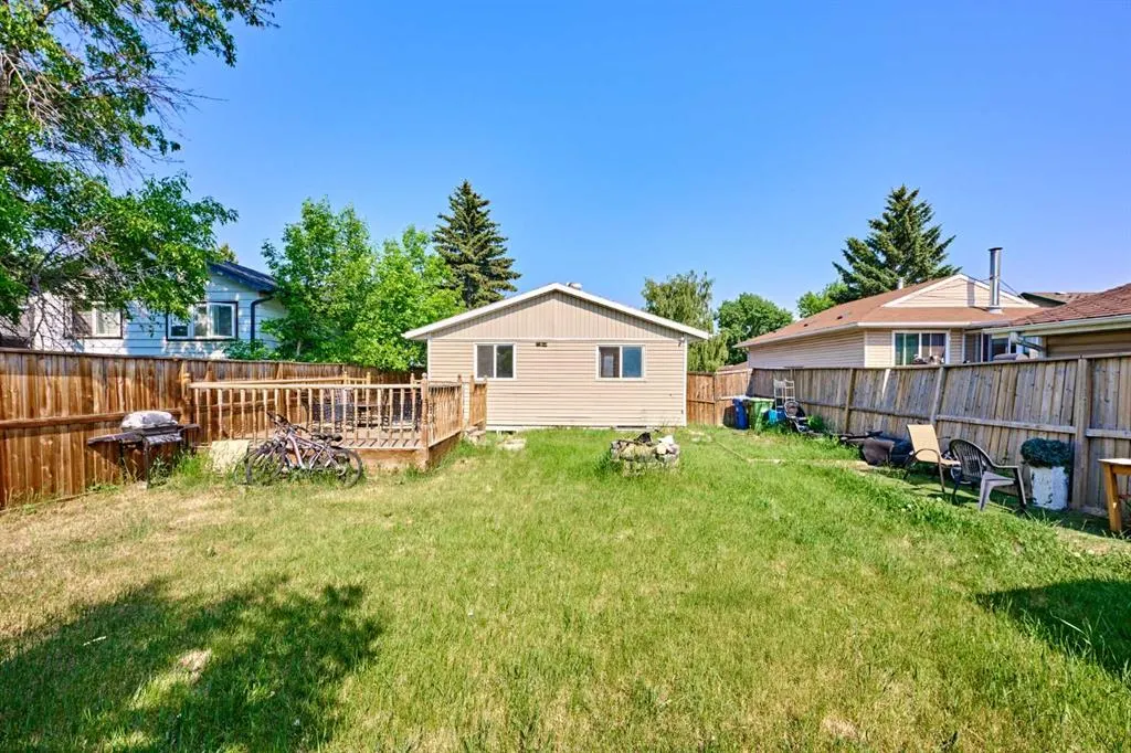 47 Doverglen Crescent SE