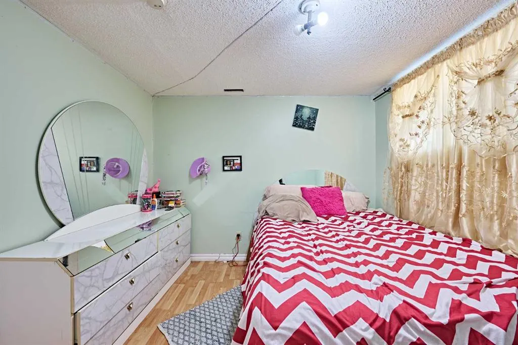 47 Doverglen Crescent SE