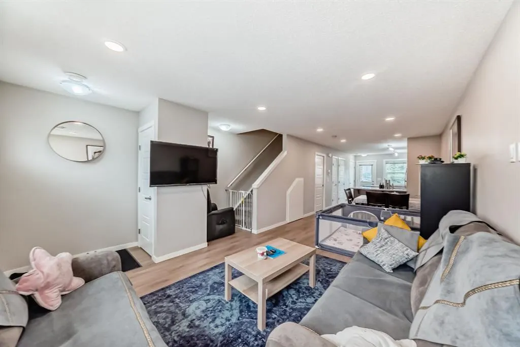 7451 Falconridge Boulevard NE, #1416