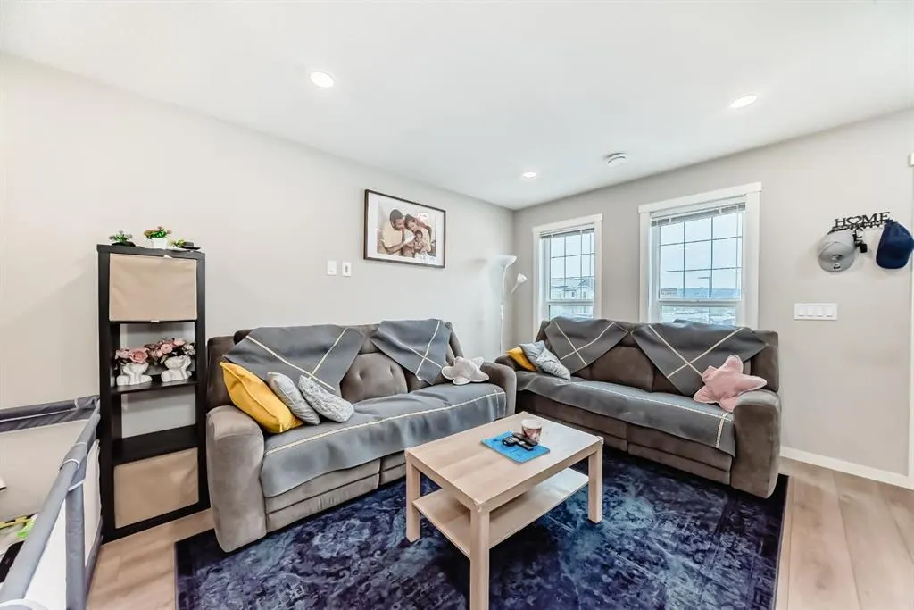 7451 Falconridge Boulevard NE, #1416