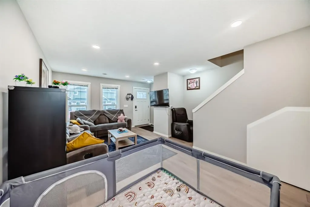 7451 Falconridge Boulevard NE, #1416