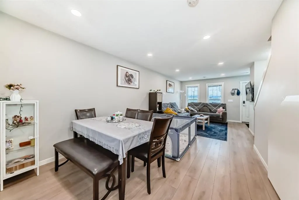 7451 Falconridge Boulevard NE, #1416