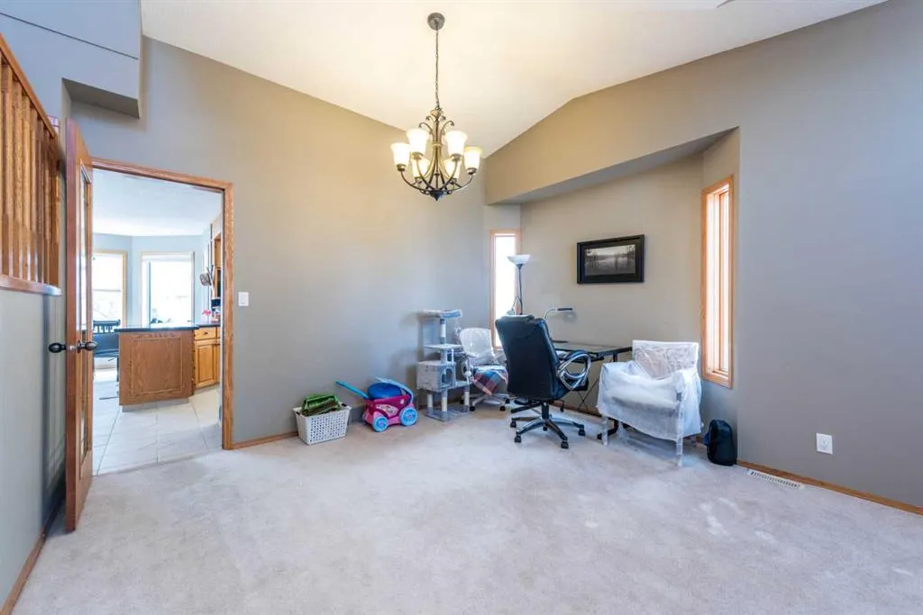 363 Hawktree Circle NW