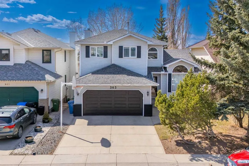 363 Hawktree Circle NW