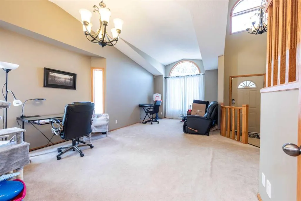 363 Hawktree Circle NW